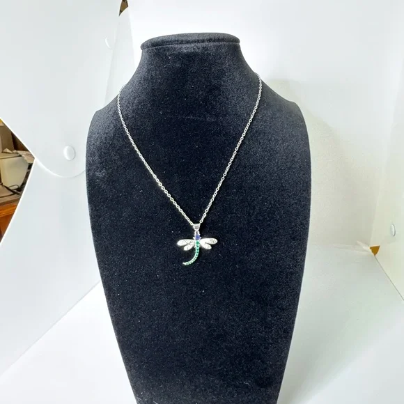Elegant Silver Dragonfly Pendant Necklace - Picture 2 of 7